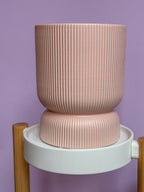 Hourglass pink matt pot d15