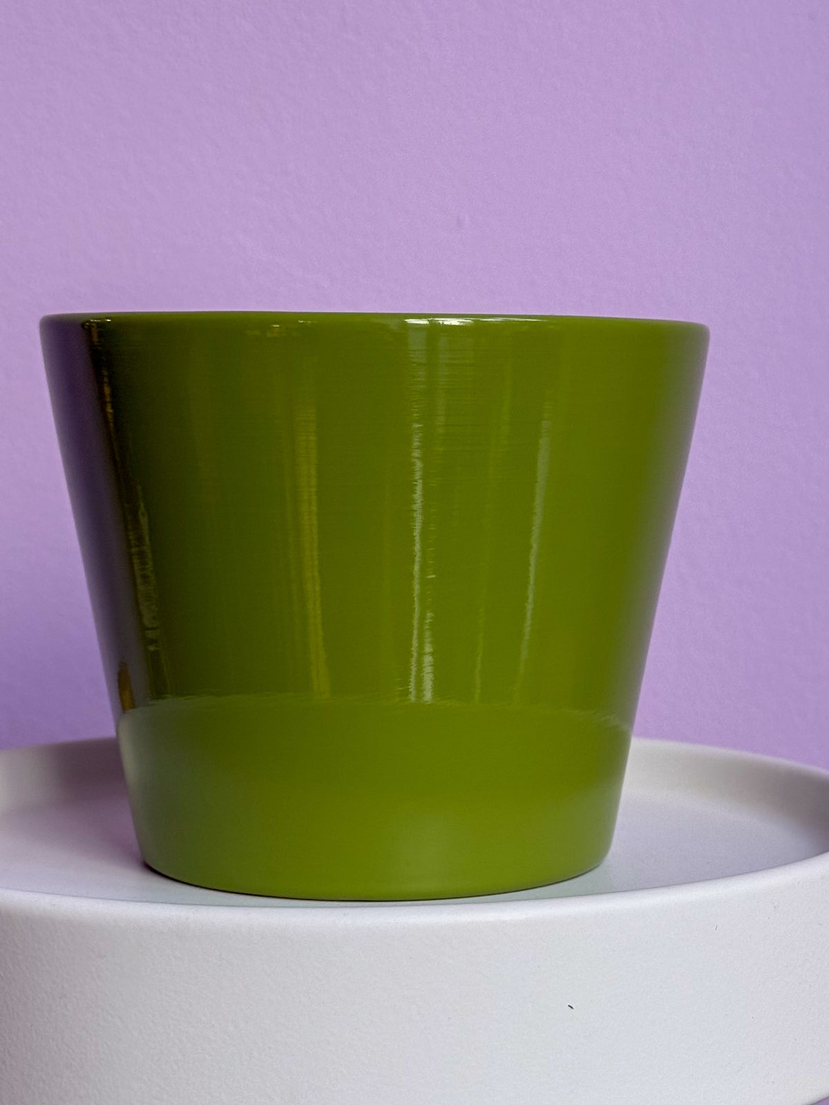 Light green pot d10