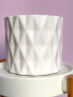 White origami pot d13