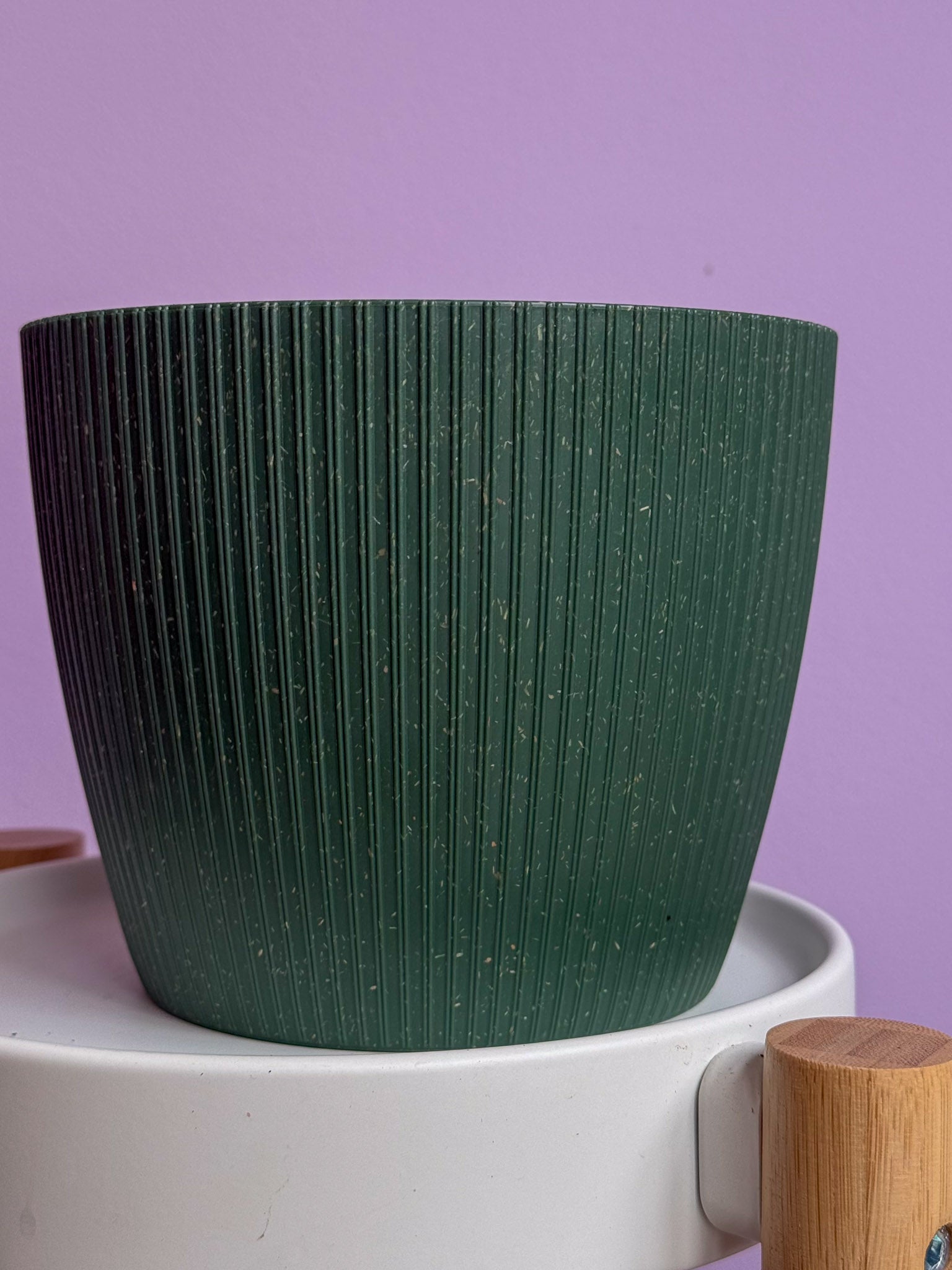 Green plastic d18